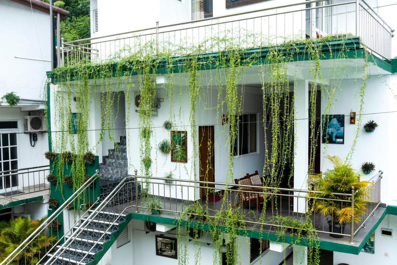 Kandy Riverside Villa Exterior foto