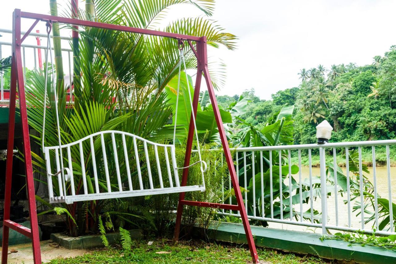 Kandy Riverside Villa Exterior foto