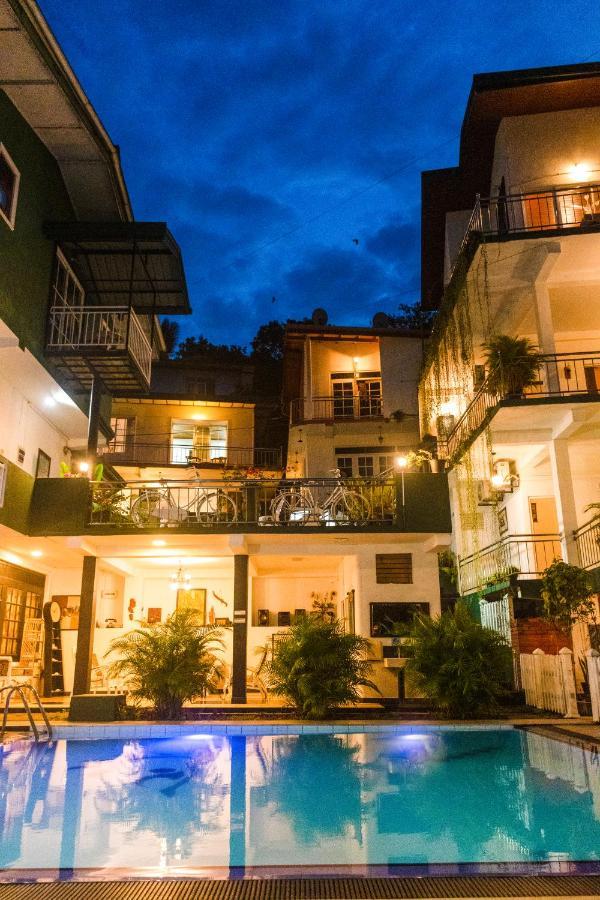 Kandy Riverside Villa Exterior foto